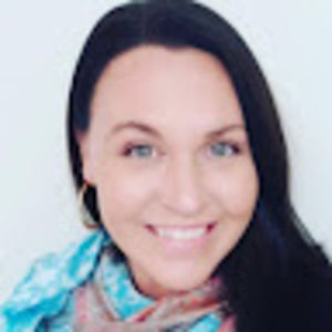 Meet your Posher, Holly